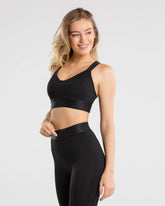 Hold Sports Bra | Black WOMEN'S BEST